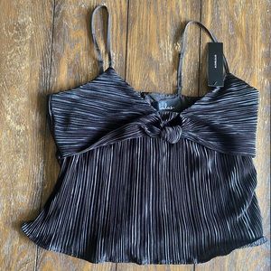 Lulus black top